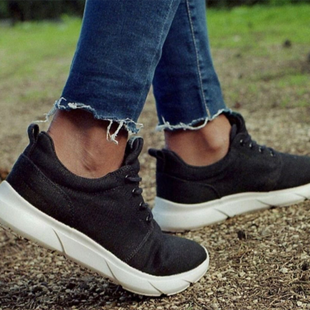 Asdfghjkl専用　オリーブ、ブラック２点 Explorer V2.0ブラック＆ホワイト – 8000kicks Japan